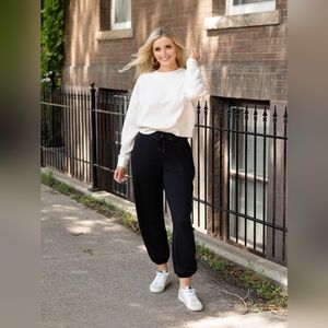 Spanx AirEssentials Jogger In Black